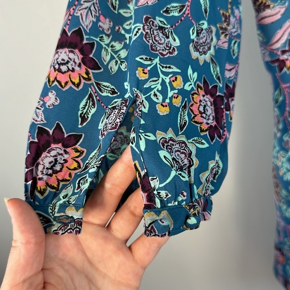 Torrid Floral Blue Georgette Wrap Tunic Blouse Size 0 - Picture 11 of 16